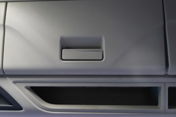 ���ӥ�� 11.1L���� 490���� 6X4 һ�����12�� ǣ����ͼƬ