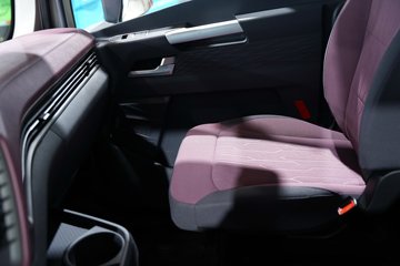 ���ӥ�� 11.1L���� 490���� 6X4 һ�����12�� ǣ����ͼƬ