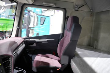 ���ӥ�� 11.1L���� 490���� 6X4 һ�����12�� ǣ����ͼƬ