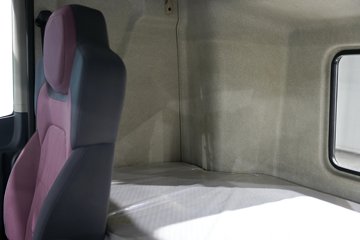 ���ӥ�� 11.1L���� 490���� 6X4 һ�����12�� ǣ����ͼƬ