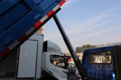 飞碟金牛X5 2.5L柴油 160马力 4X2 法士特8档 3.3米单排自卸车 飞碟金牛X5 2.5L柴油 160马力 4X2 法士特8档 3.3米单排自卸车