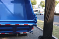 飞碟金牛X5 2.5L柴油 160马力 4X2 法士特8档 3.3米单排自卸车 飞碟金牛X5 2.5L柴油 160马力 4X2 法士特8档 3.3米单排自卸车