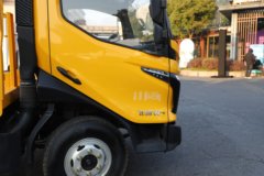 飞碟W7 180马力 4X2 8档 清障车 飞碟W7 180马力 4X2 8档 清障车