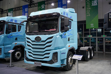 解放鹰驰 12.5L LNG 500马力 6X4 一汽解放12档 牵引车