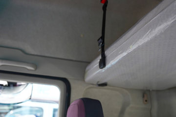 ���ӥ�� 12.5L LNG 500���� 6X4 һ�����12�� ǣ����ͼƬ