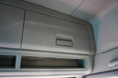 解放鹰驰 12.5L LNG 500马力 6X4 一汽解放12档 牵引车