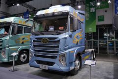 ���ӥ; ͷ�Ȳ� 15.6L LNG 660���� 6X4 һ�����12�� AMT�Զ��� ǣ����ͼƬ