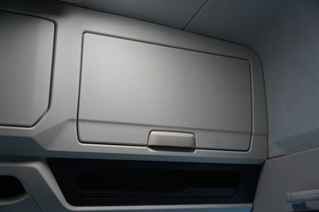 ���ӥ; ͷ�Ȳ� 15.6L LNG 660���� 6X4 һ�����12�� AMT�Զ��� ǣ����ͼƬ