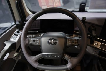 ���ӥ; ͷ�Ȳ� 15.6L LNG 660���� 6X4 һ�����12�� AMT�Զ��� ǣ����ͼƬ