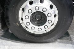 解放鹰途 头等舱 15.6L LNG 660马力 6X4 一汽解放12档 AMT自动档 牵引车