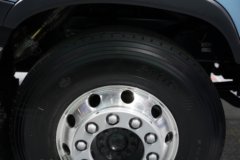 解放鹰途 头等舱 15.6L LNG 660马力 6X4 一汽解放12档 AMT自动档 牵引车