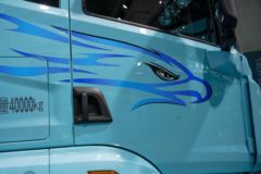 解放鹰驰 13.2L LNG 530马力 6X4 一汽解放12档 牵引车