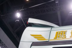 青岛解放鹰途 头等舱 13.2L柴油 640马力 6X4 一汽解放12档 AMT自动档 牵引车 青岛解放鹰途 头等舱 13.2L柴油 640马力 6X4 一汽解放12档 AMT自动档 牵引车