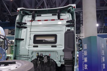�ൺ���ӥ; ͷ�Ȳ� 13.2L���� 640���� 6X4 һ�����12�� AMT�Զ��� ǣ����ͼƬ