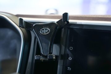 �ൺ���ӥ; ͷ�Ȳ� 13.2L���� 640���� 6X4 һ�����12�� AMT�Զ��� ǣ����ͼƬ