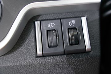 �ൺ���ӥ; ͷ�Ȳ� 13.2L���� 640���� 6X4 һ�����12�� AMT�Զ��� ǣ����ͼƬ