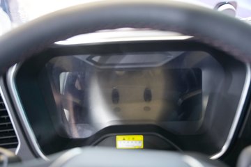 �ൺ���ӥ; ͷ�Ȳ� 13.2L���� 640���� 6X4 һ�����12�� AMT�Զ��� ǣ����ͼƬ
