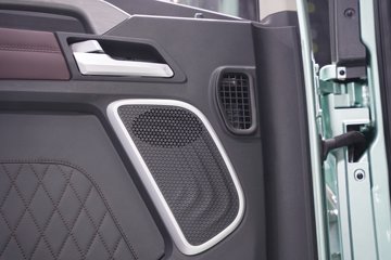 �ൺ���ӥ; ͷ�Ȳ� 13.2L���� 640���� 6X4 һ�����12�� AMT�Զ��� ǣ����ͼƬ