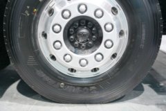 青岛解放鹰途 头等舱 13.2L柴油 640马力 6X4 一汽解放12档 AMT自动档 牵引车 青岛解放鹰途 头等舱 13.2L柴油 640马力 6X4 一汽解放12档 AMT自动档 牵引车