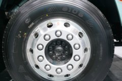 青岛解放鹰途 头等舱 13.2L柴油 640马力 6X4 一汽解放12档 AMT自动档 牵引车 青岛解放鹰途 头等舱 13.2L柴油 640马力 6X4 一汽解放12档 AMT自动档 牵引车