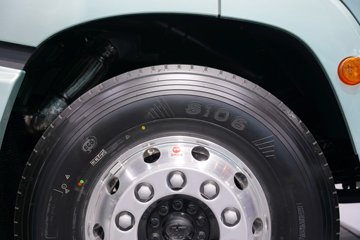 �ൺ���ӥ; ͷ�Ȳ� 13.2L���� 640���� 6X4 һ�����12�� AMT�Զ��� ǣ����ͼƬ