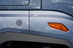 解放鹰驰 7.8L柴油 320马力 4X2 一汽解放8档 9.7米厢式载货车