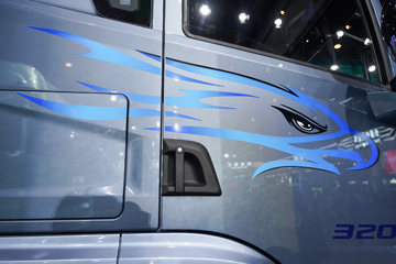 ���ӥ�� 7.8L���� 320���� 4X2 һ�����8�� 9.7����ʽ�ػ���ͼƬ