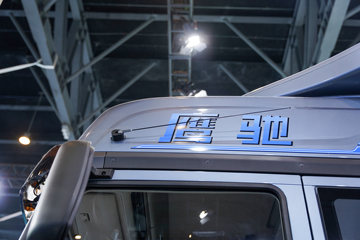 ���ӥ�� 7.8L���� 320���� 4X2 һ�����8�� 9.7����ʽ�ػ���ͼƬ