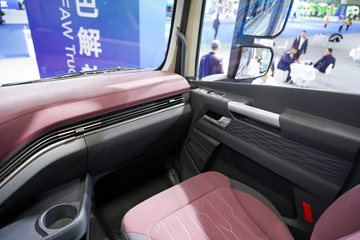 ���ӥ�� 7.8L���� 320���� 4X2 һ�����8�� 9.7����ʽ�ػ���ͼƬ