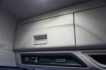 ���ӥ�� 7.8L���� 320���� 4X2 һ�����8�� 9.7����ʽ�ػ���ͼƬ