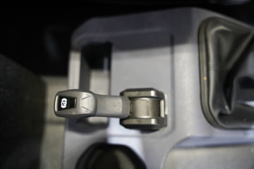 ���ӥ�� 7.8L���� 320���� 4X2 һ�����8�� 9.7����ʽ�ػ���ͼƬ