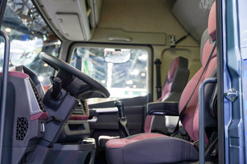 ���ӥ�� 7.8L���� 320���� 4X2 һ�����8�� 9.7����ʽ�ػ���ͼƬ