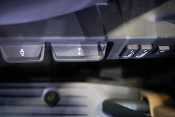 ���ӥ�� 7.8L���� 320���� 4X2 һ�����8�� 9.7����ʽ�ػ���ͼƬ