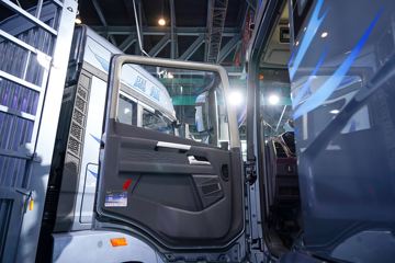 ���ӥ�� 7.8L���� 320���� 4X2 һ�����8�� 9.7����ʽ�ػ���ͼƬ