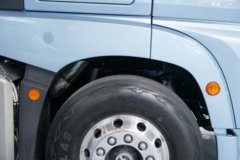 青岛解放鹰途 商务舱 13.2L柴油 620马力 8X4 一汽解放12档 AMT自动档 9.4米仓栅式载货车 青岛解放鹰途 商务舱 13.2L柴油 620马力 8X4 一汽解放12档 AMT自动档 9.4米仓栅式载货车