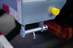 青岛解放鹰途 商务舱 13.2L柴油 620马力 8X4 一汽解放12档 AMT自动档 9.4米仓栅式载货车 青岛解放鹰途 商务舱 13.2L柴油 620马力 8X4 一汽解放12档 AMT自动档 9.4米仓栅式载货车