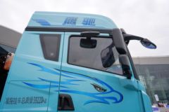 解放鹰驰 6X4 纯电动牵引车 宁德时代400kWh