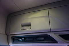 解放鹰驰 6X4 纯电动牵引车 宁德时代400kWh