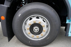 解放鹰驰 6X4 纯电动牵引车 宁德时代400kWh