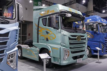 �ൺ���ӥ; ����� ���� 680���� 6X4 һ�����12�� AMT�Զ��� ǣ����ͼƬ