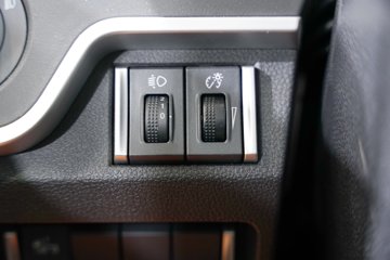 �ൺ���ӥ; ����� ���� 680���� 6X4 һ�����12�� AMT�Զ��� ǣ����ͼƬ
