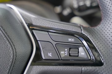 �ൺ���ӥ; ����� ���� 680���� 6X4 һ�����12�� AMT�Զ��� ǣ����ͼƬ