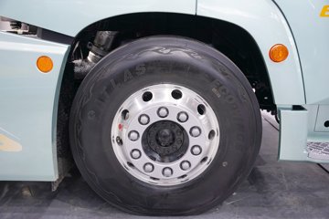 �ൺ���ӥ; ����� ���� 680���� 6X4 һ�����12�� AMT�Զ��� ǣ����ͼƬ