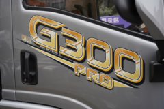 陕汽商用车 德龙G300 Pro 2.5L柴油 170马力 法士特6档 气刹 4.18米单排厢式轻卡