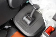 陕汽商用车 德龙G300 Pro 2.5L柴油 170马力 法士特6档 气刹 4.18米单排厢式轻卡