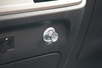 �������ó� ����G300 Pro 2.5L���� 170���� ��ʿ��6�� ��ɲ 4.18�׵�����ʽ�ῨͼƬ