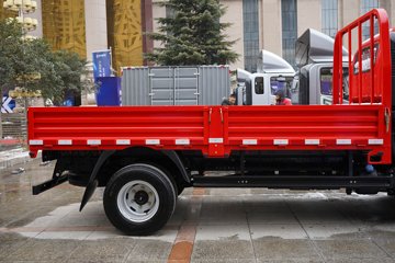 �������ó� ����G300 2.5L���� 180���� ��ʿ��8�� ��ɲ 4.18�׵��������ῨͼƬ