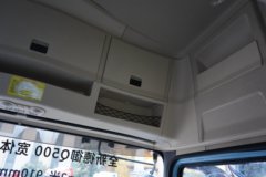 陕汽商用车 德御Q500 14.8L LNG 560马力 6X4 法士特16档 AMT自动档 牵引车