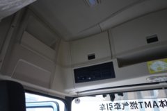 陕汽商用车 德御Q500 14.8L LNG 560马力 6X4 法士特16档 AMT自动档 牵引车