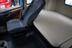 陕汽商用车 德御Q500 14.8L LNG 560马力 6X4 法士特16档 AMT自动档 牵引车